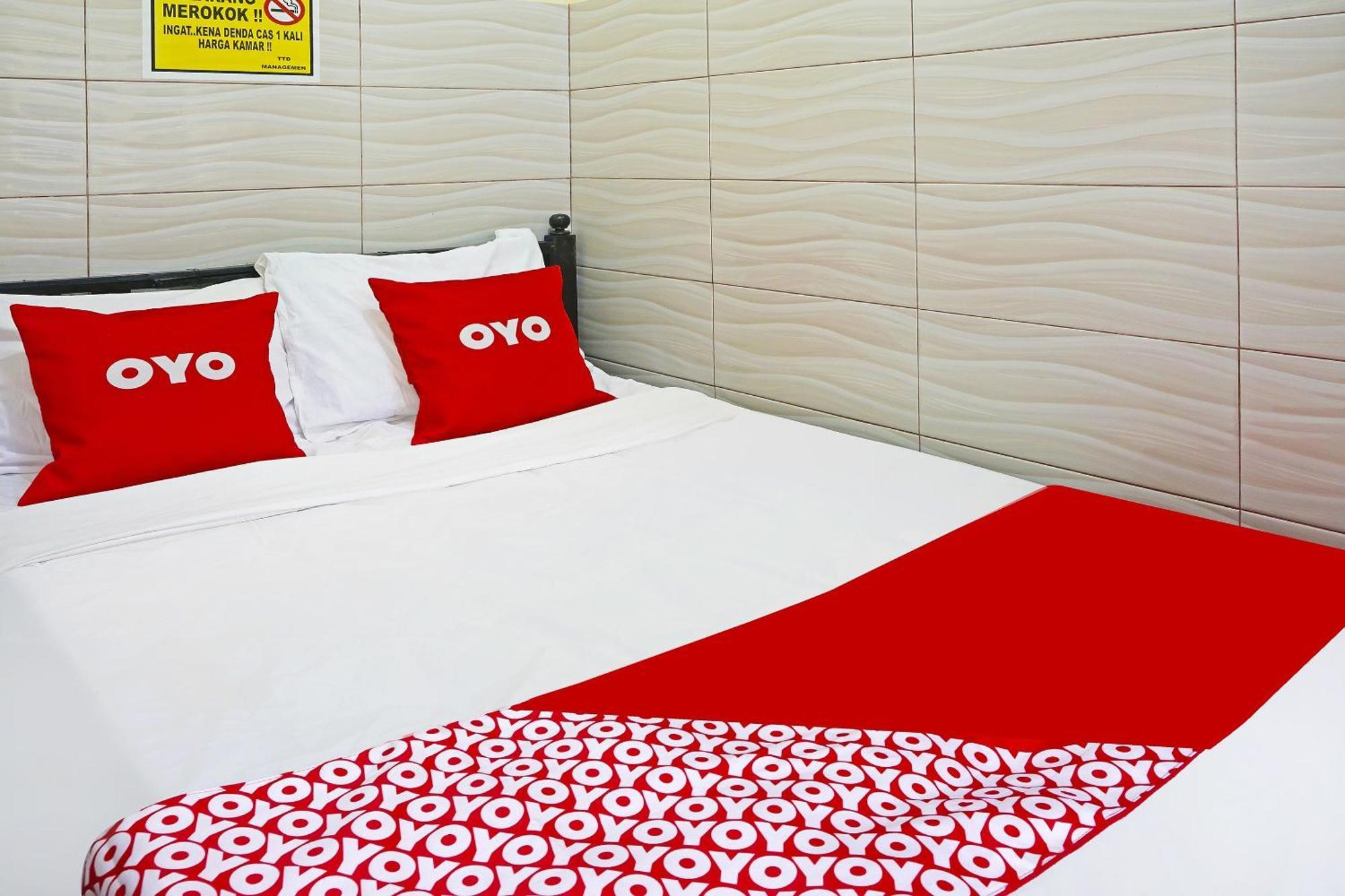 Putih Mulia Homestay Syariah Lumajang Экстерьер фото